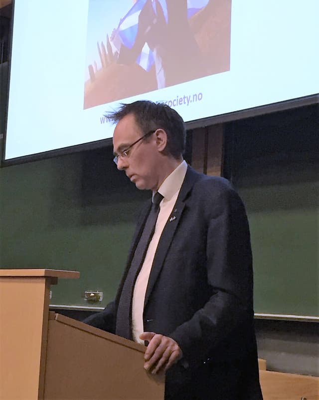 Alasdair Allan portrait